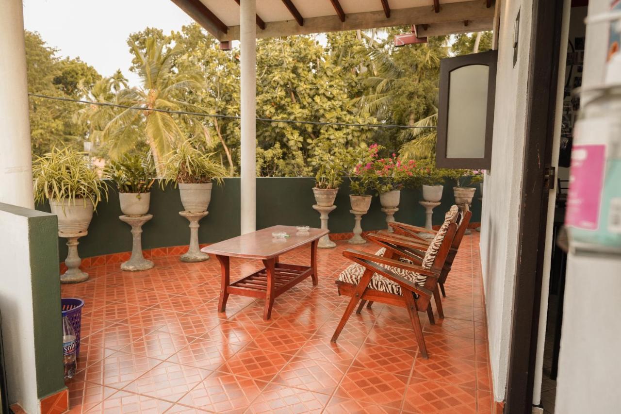 Lilly Palace Villa Guest House Negombo Exterior photo